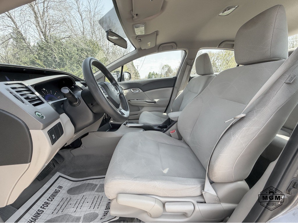2012 Honda Civic Image 10
