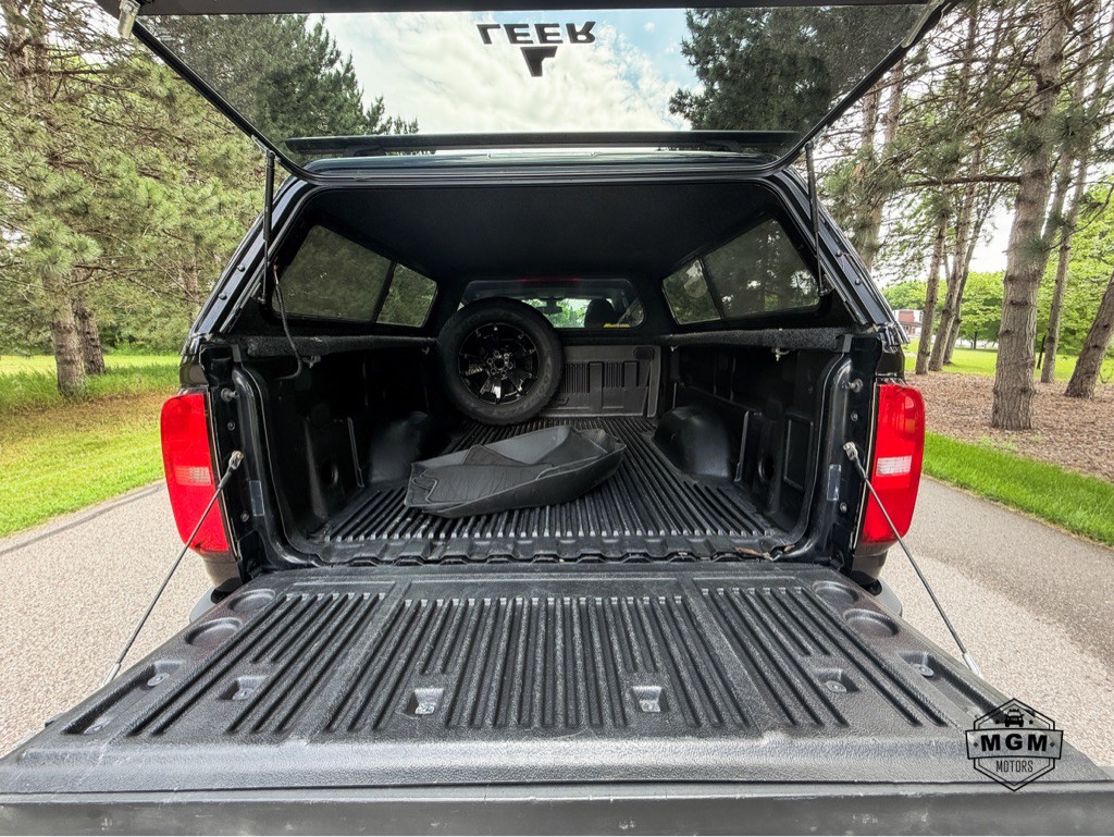 2016 Chevrolet Colorado Image 12