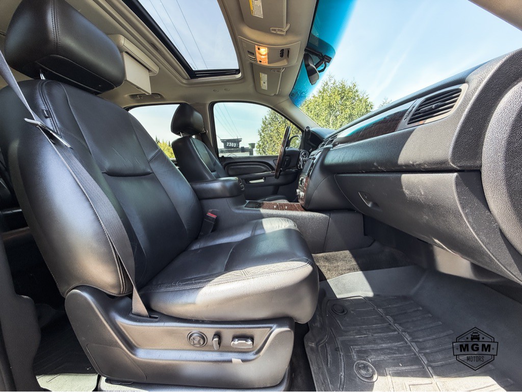 2012 GMC Yukon Image 16