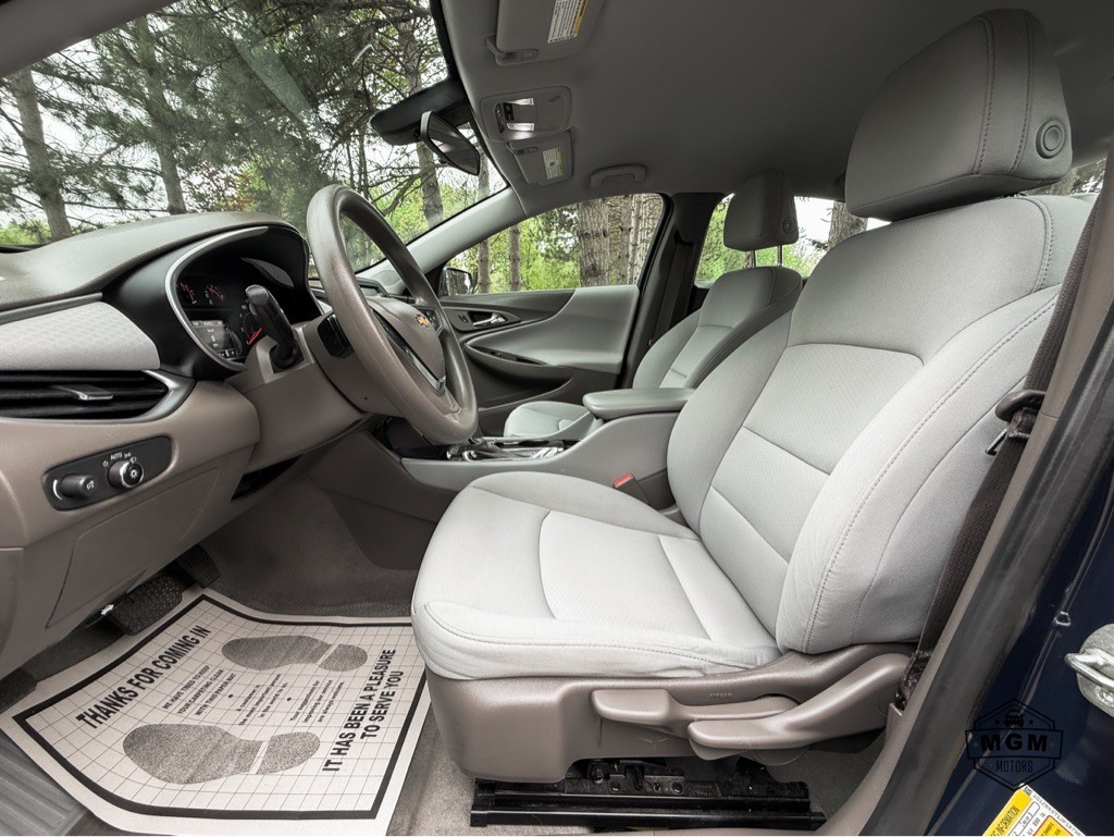 2018 Chevrolet Malibu Image 10