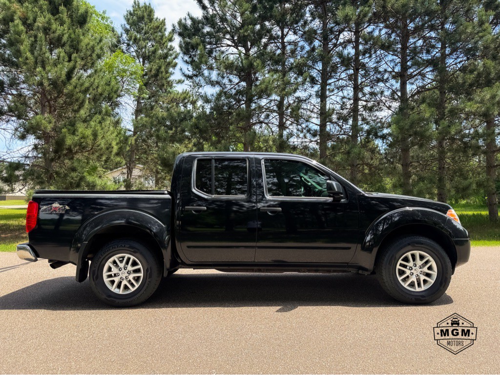 2016 Nissan Frontier Image 6