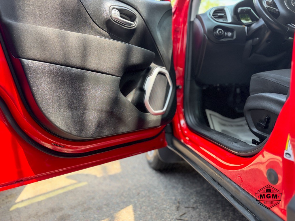 2019 Jeep Renegade Image 9