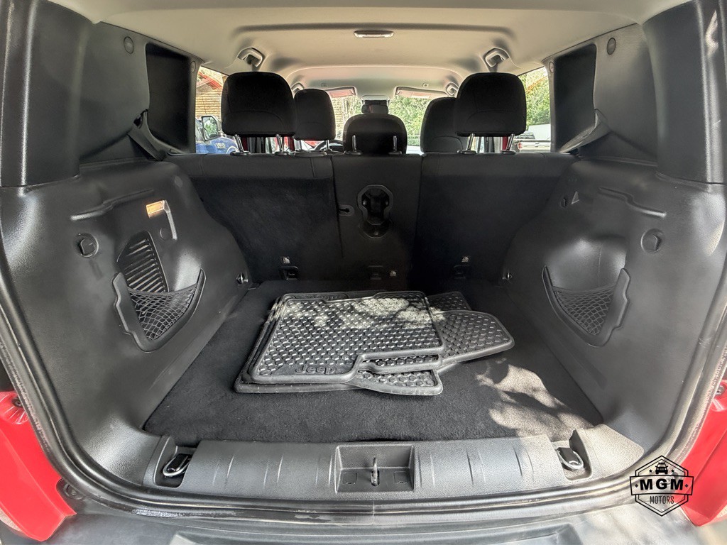 2019 Jeep Renegade Image 12