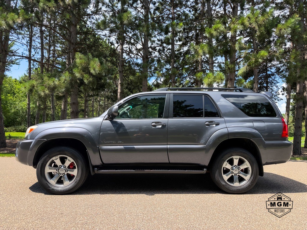 2007 Toyota 4Runner Image 2