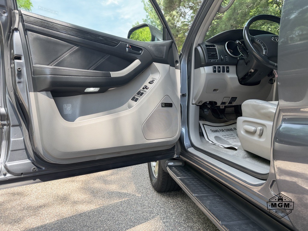 2007 Toyota 4Runner Image 9