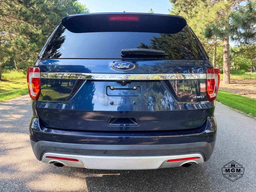 2017 Ford Explorer Image 4