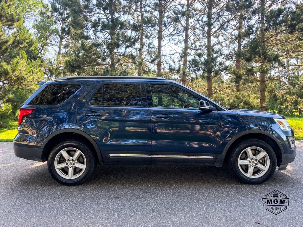 2017 Ford Explorer Image 6