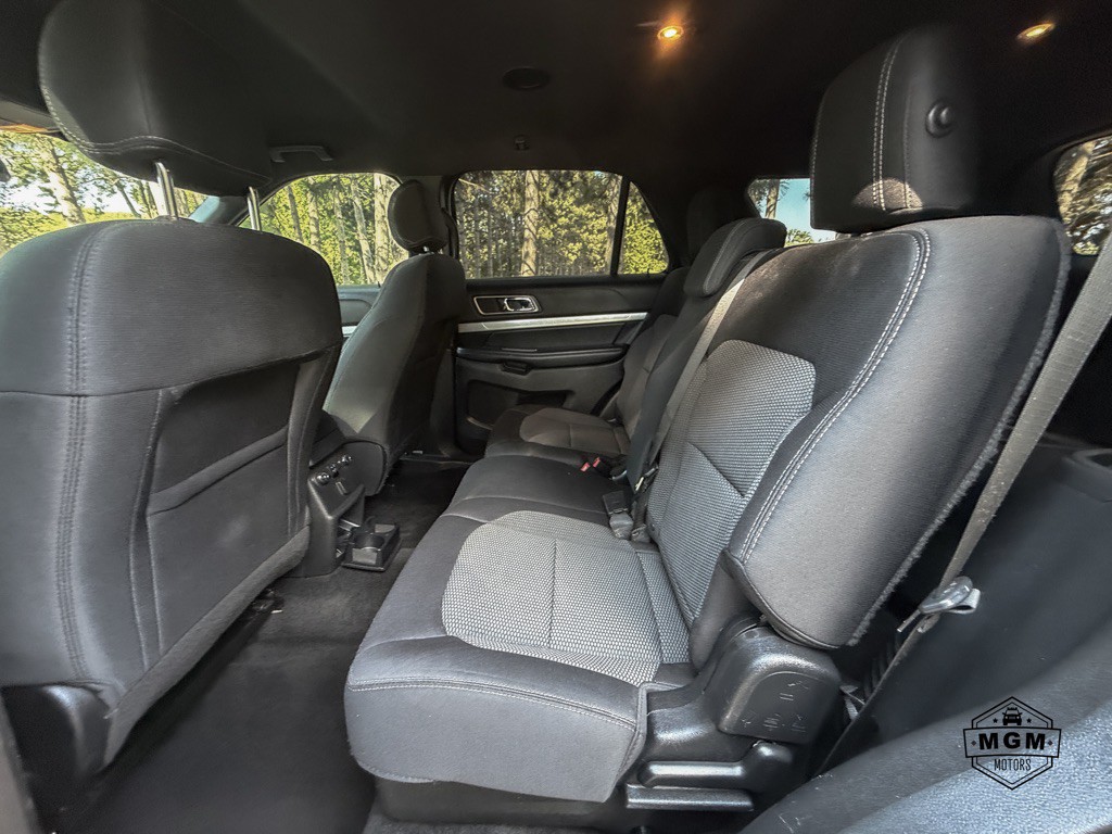 2017 Ford Explorer Image 11