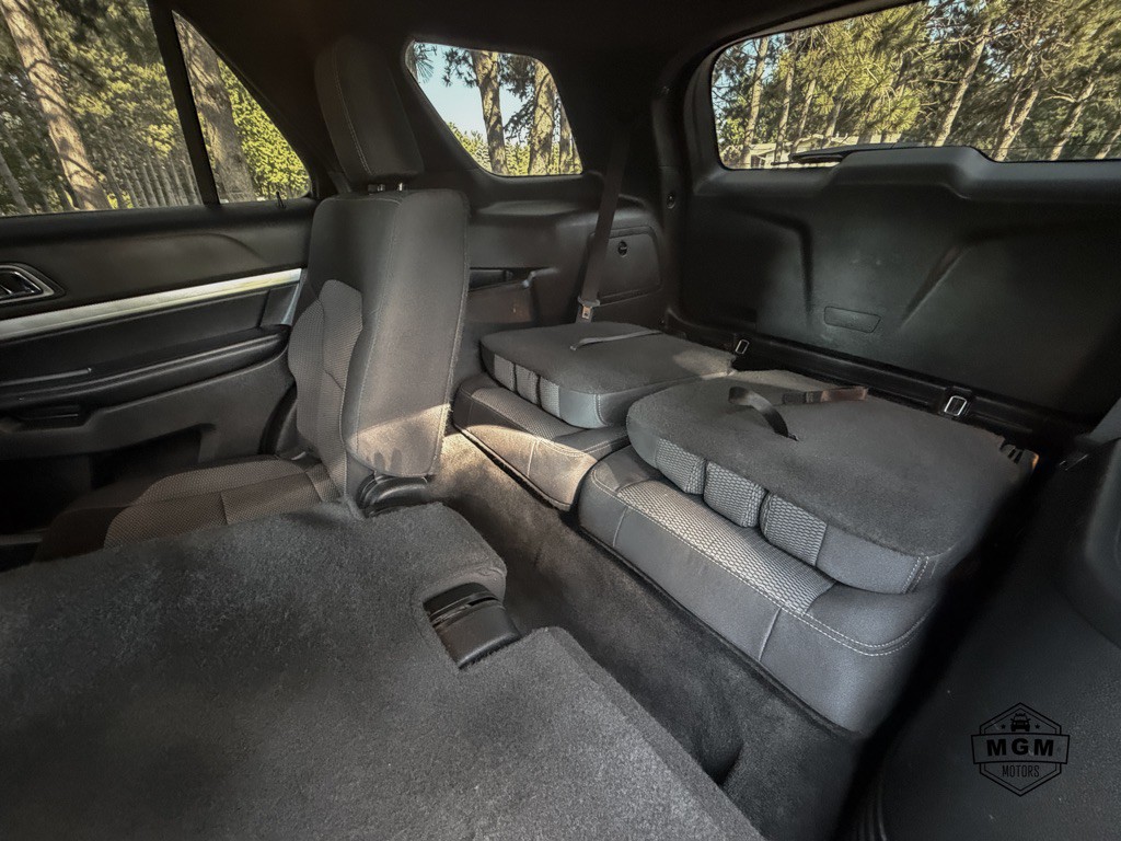 2017 Ford Explorer Image 12