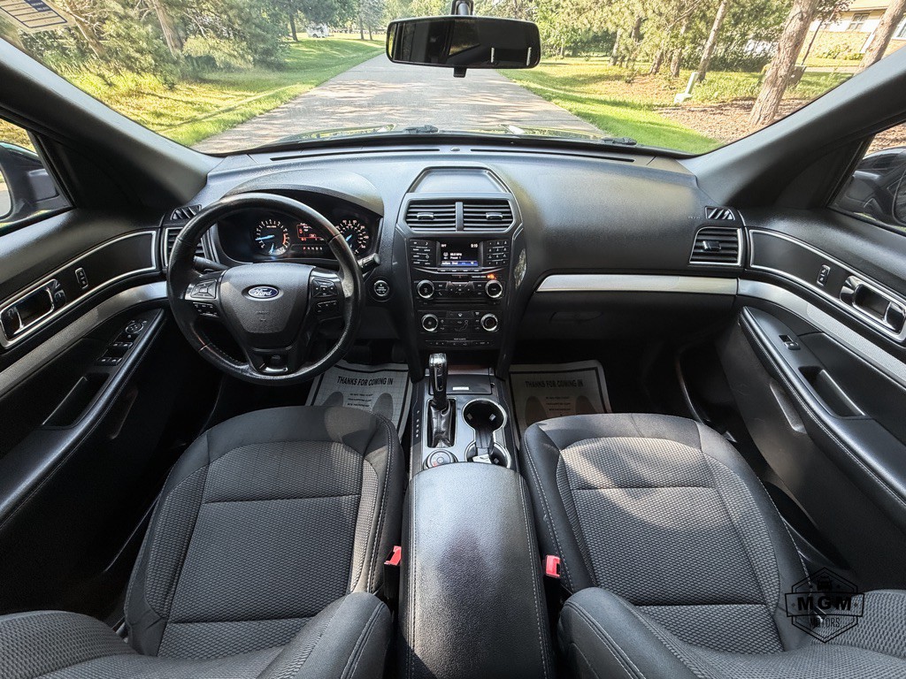 2017 Ford Explorer Image 17