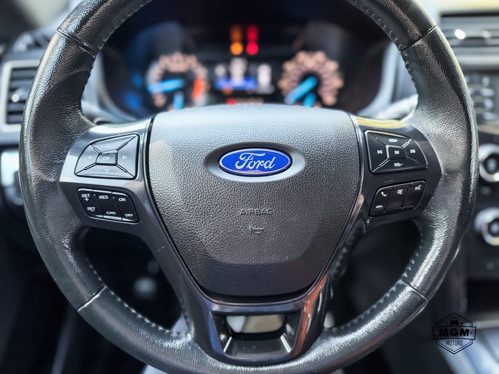 2017 Ford Explorer Image 23