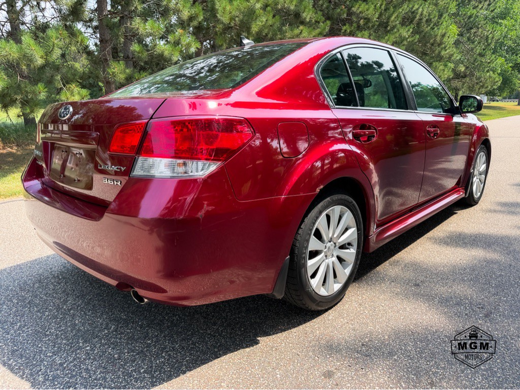 2011 Subaru Legacy Image 5
