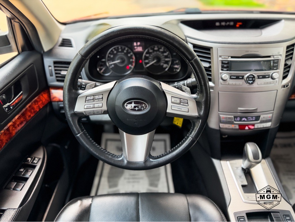 2011 Subaru Legacy Image 16