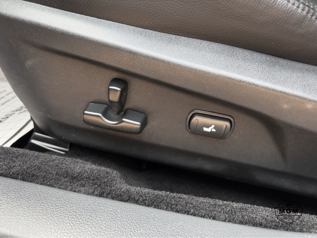2011 Subaru Legacy Image 18