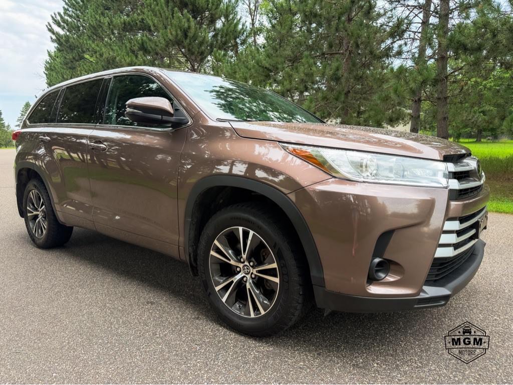 2017 Toyota Highlander Image 7