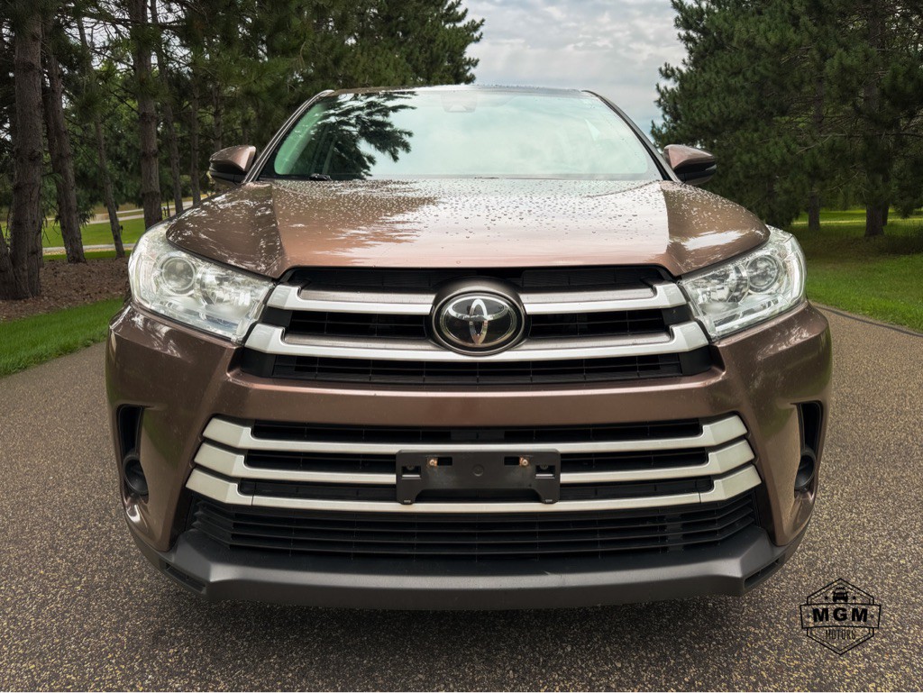 2017 Toyota Highlander Image 8