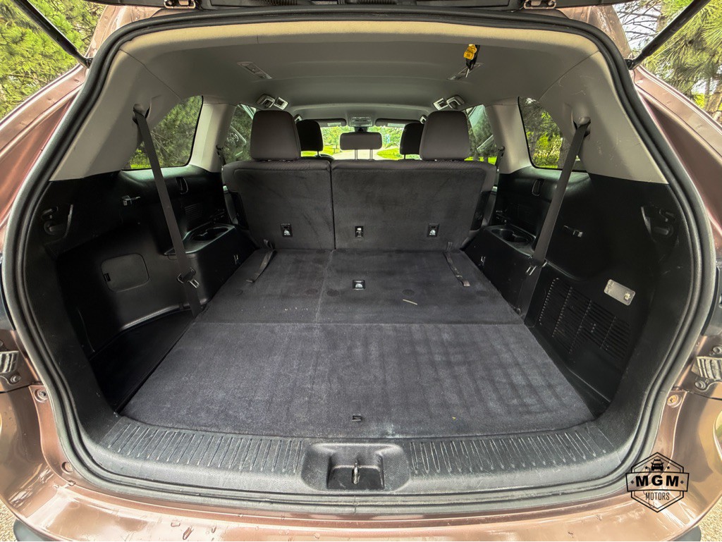 2017 Toyota Highlander Image 14