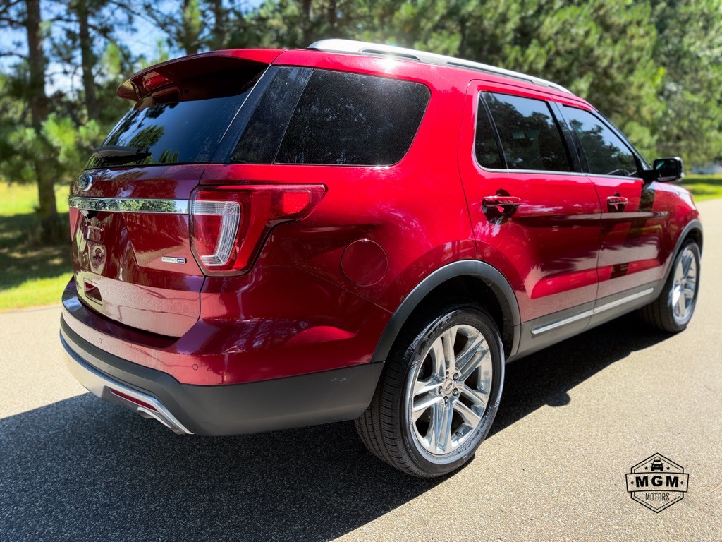 2016 Ford Explorer Image 5