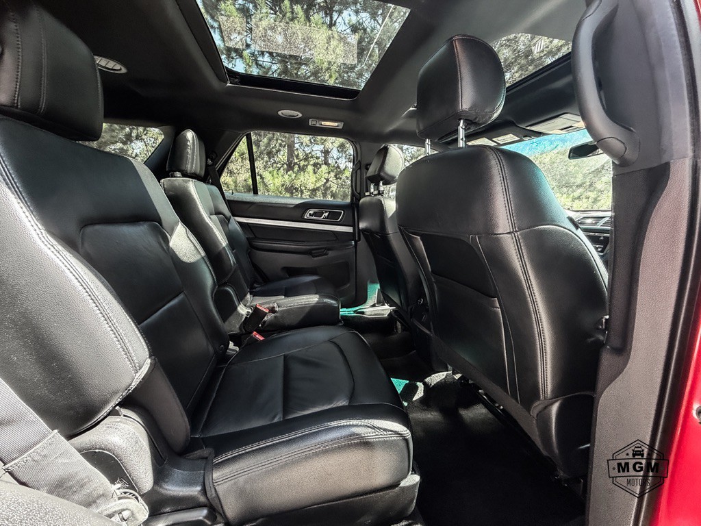 2016 Ford Explorer Image 14