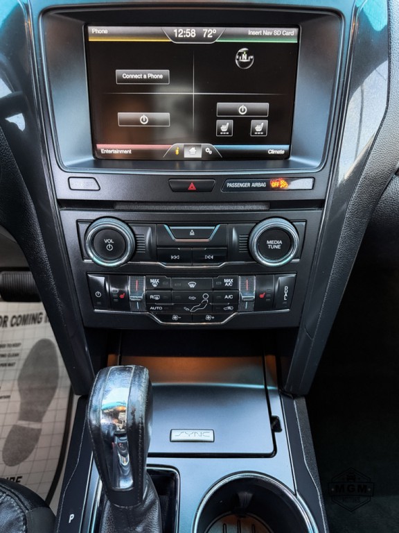 2016 Ford Explorer Image 17