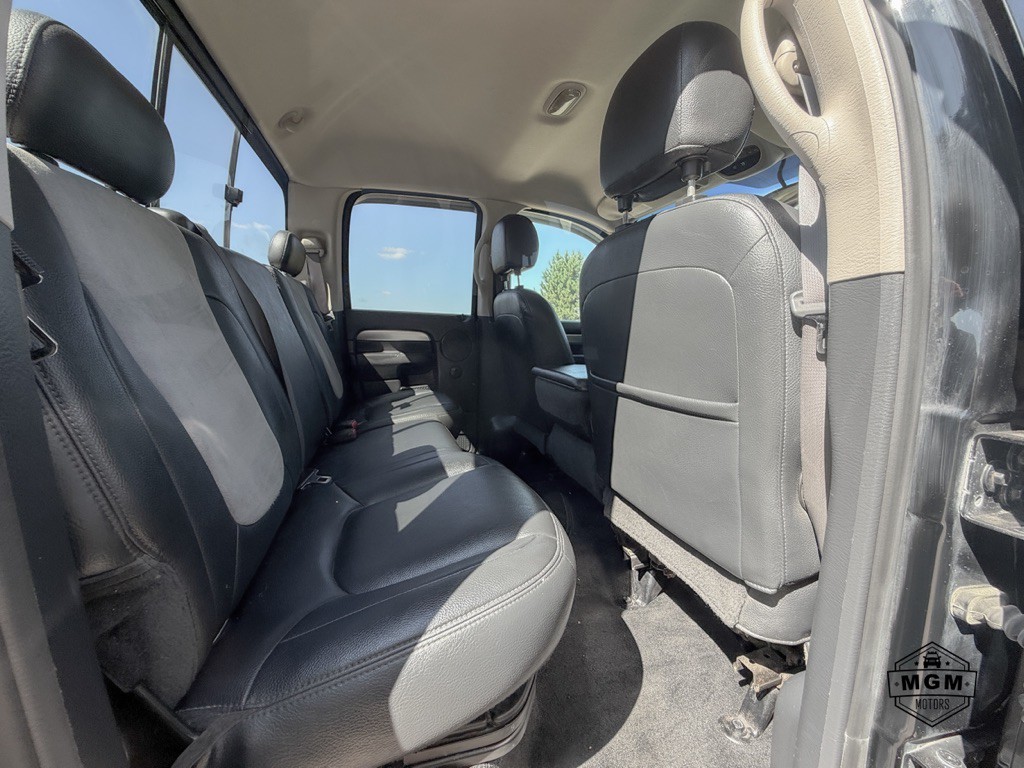 2004 Dodge Ram 3500 Image 13