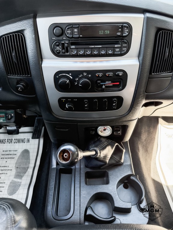 2004 Dodge Ram 3500 Image 16
