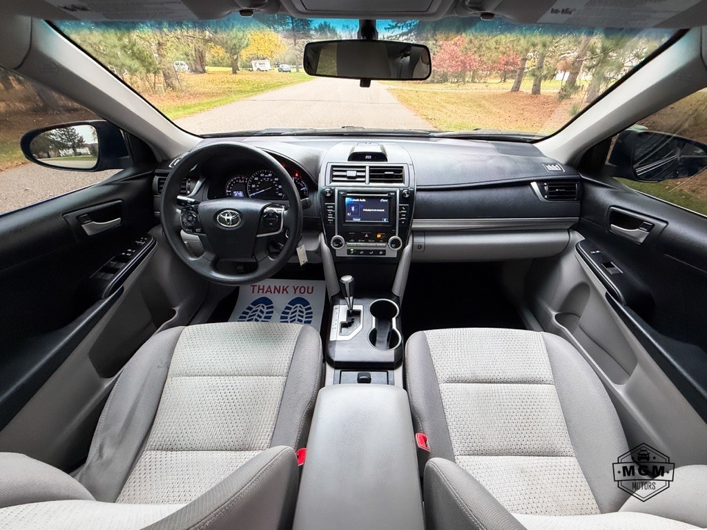 2012 Toyota Camry Image 14