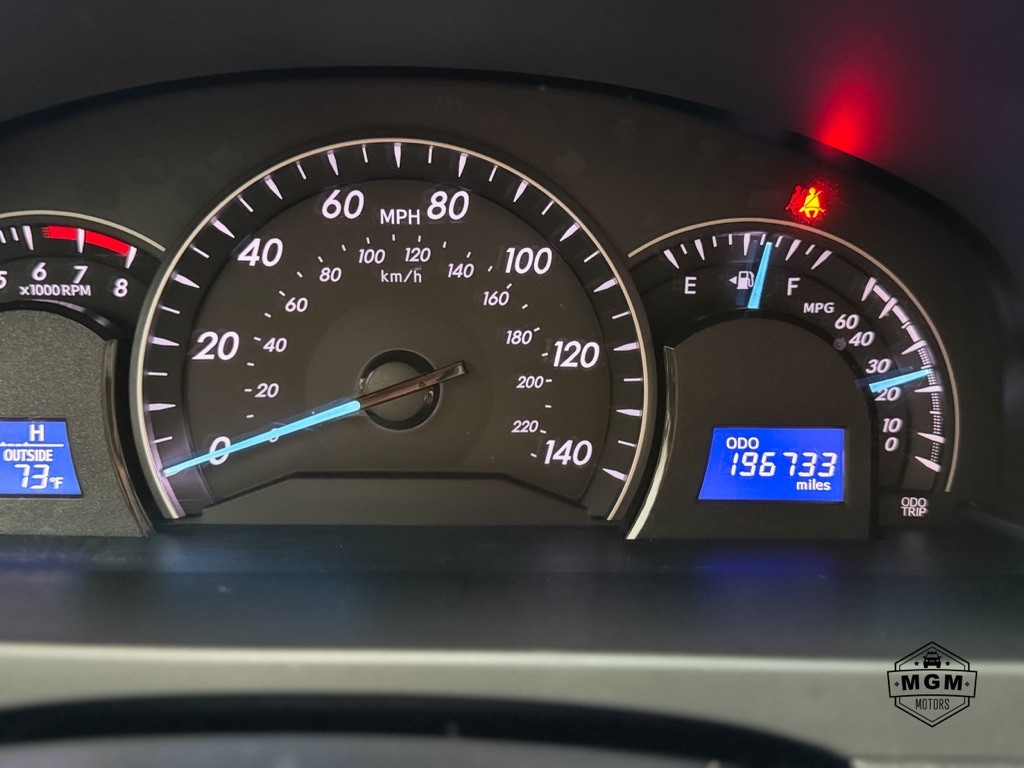 2012 Toyota Camry Image 18