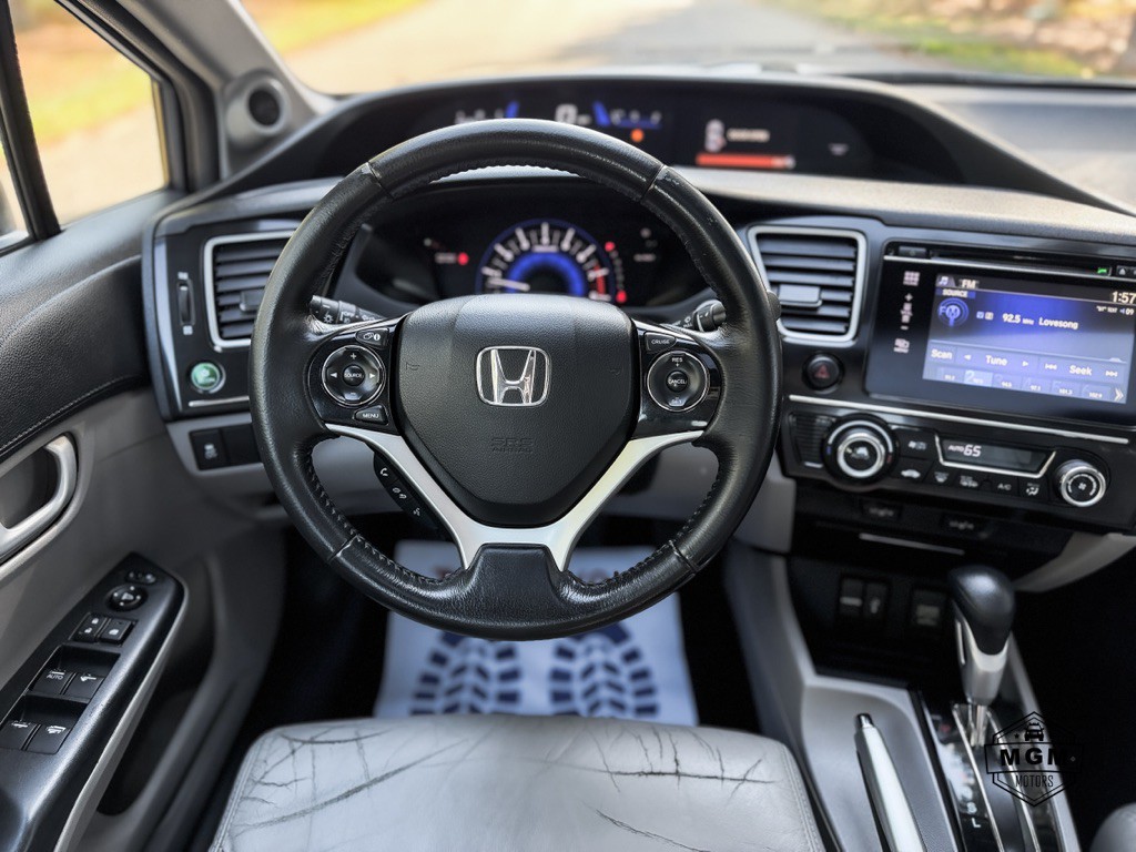 2015 Honda Civic Image 16