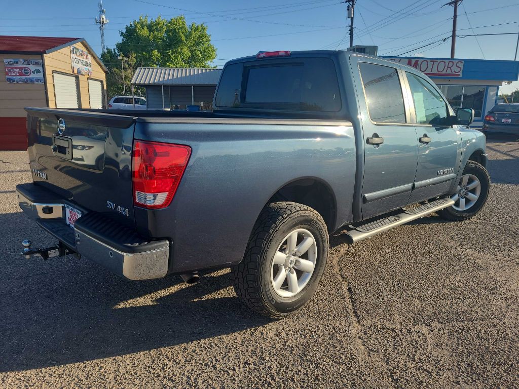 2014 Nissan Titan Image 2