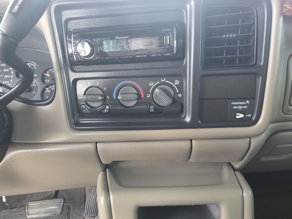 2002 GMC Sierra 1500 Image 5
