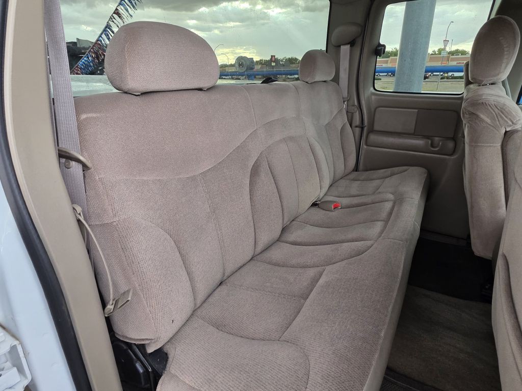 2002 GMC Sierra 1500 Image 7