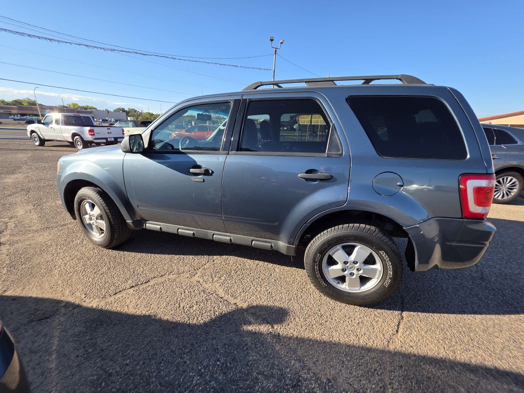 2010 Ford Escape Image 2