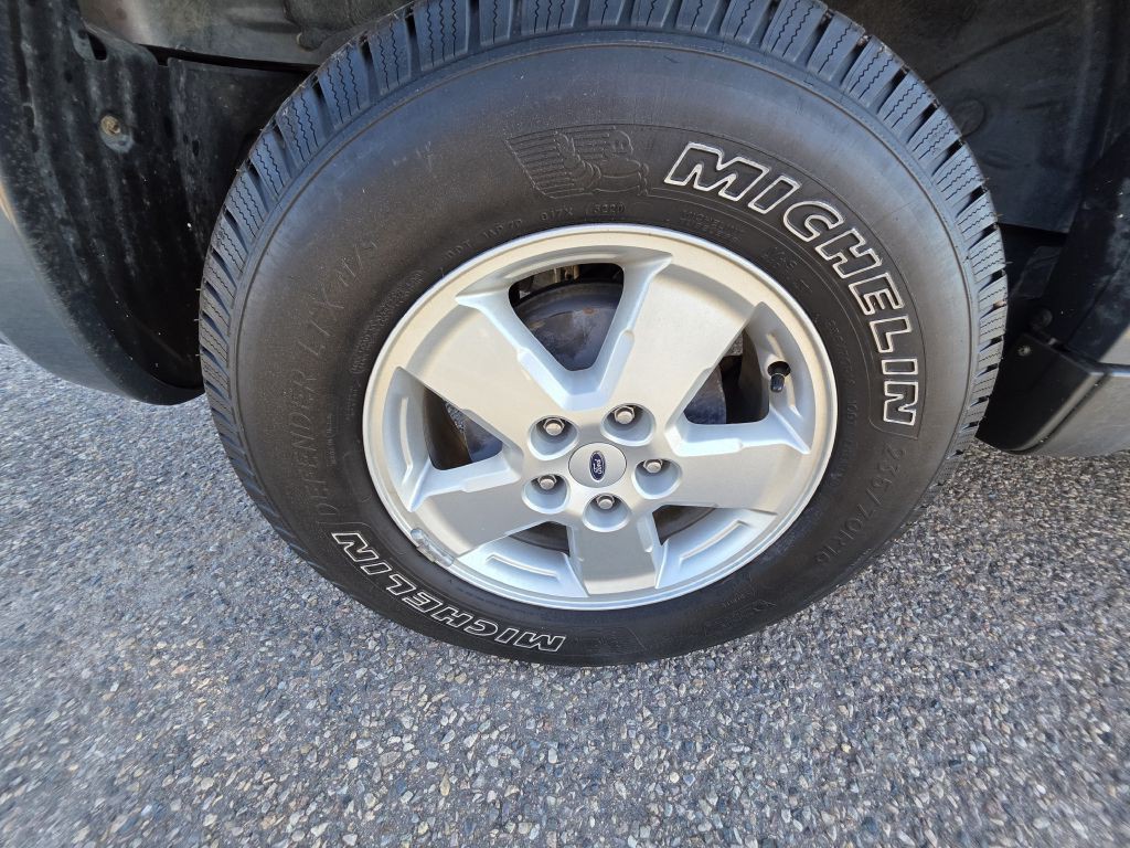 2010 Ford Escape Image 13