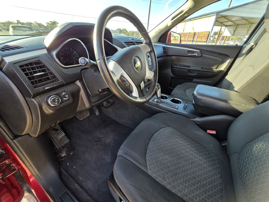 2012 Chevrolet Traverse Image 3