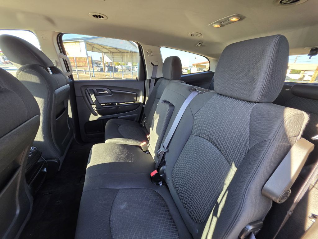 2012 Chevrolet Traverse Image 11