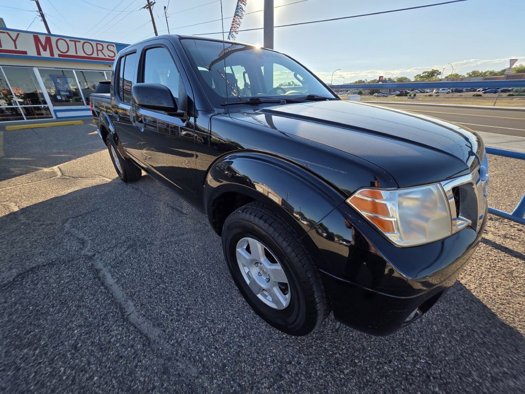 2012 Nissan Frontier Image 1