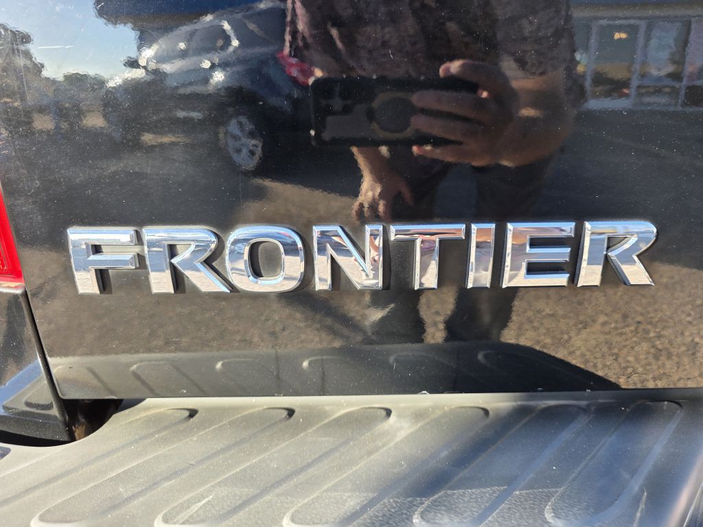 2012 Nissan Frontier Image 16
