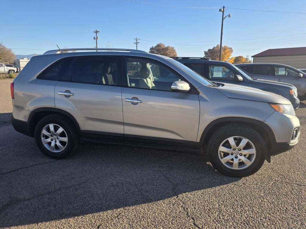 2013 Kia Sorento Image 2