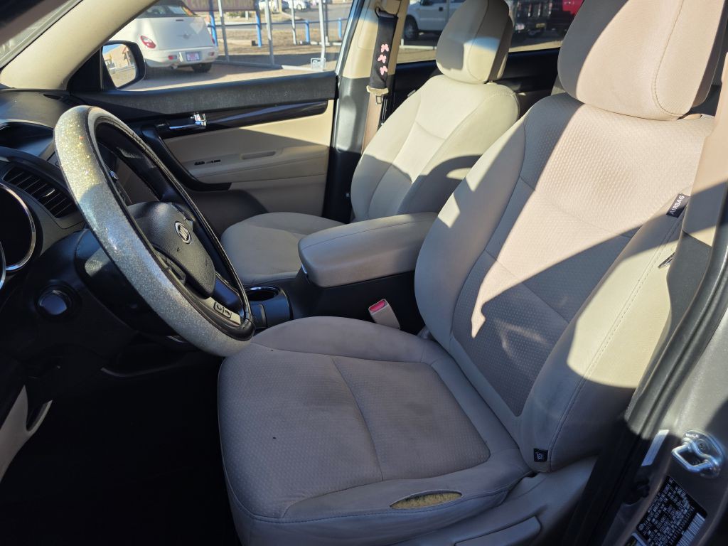 2013 Kia Sorento Image 9