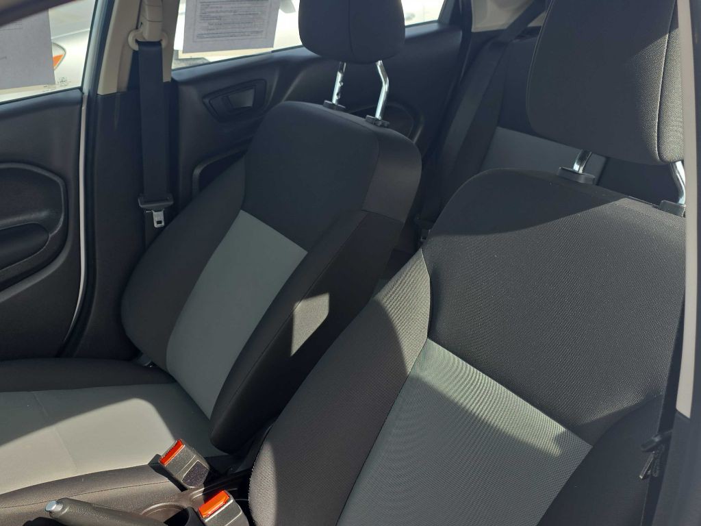2017 Ford Fiesta Image 7