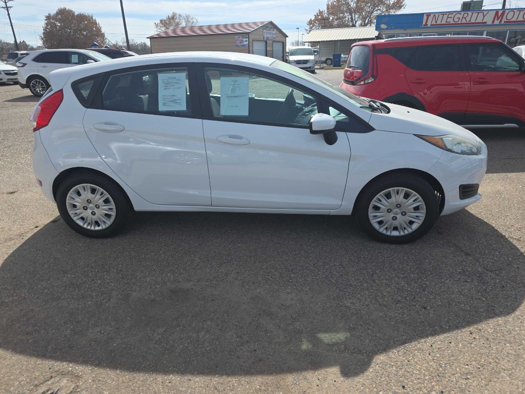 2017 Ford Fiesta Image 16