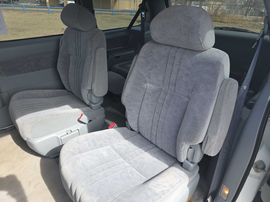 2003 Toyota Sienna Image 7