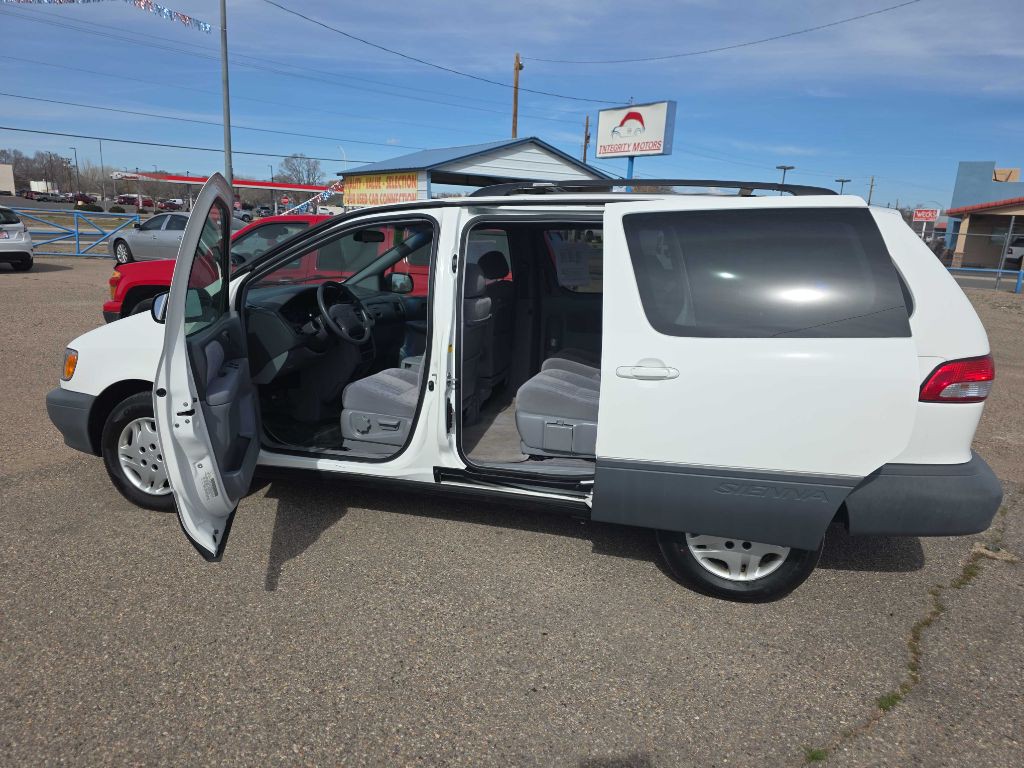 2003 Toyota Sienna Image 9