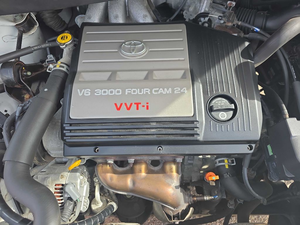 2003 Toyota Sienna Image 12