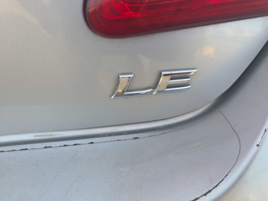 2011 Toyota Camry Image 13