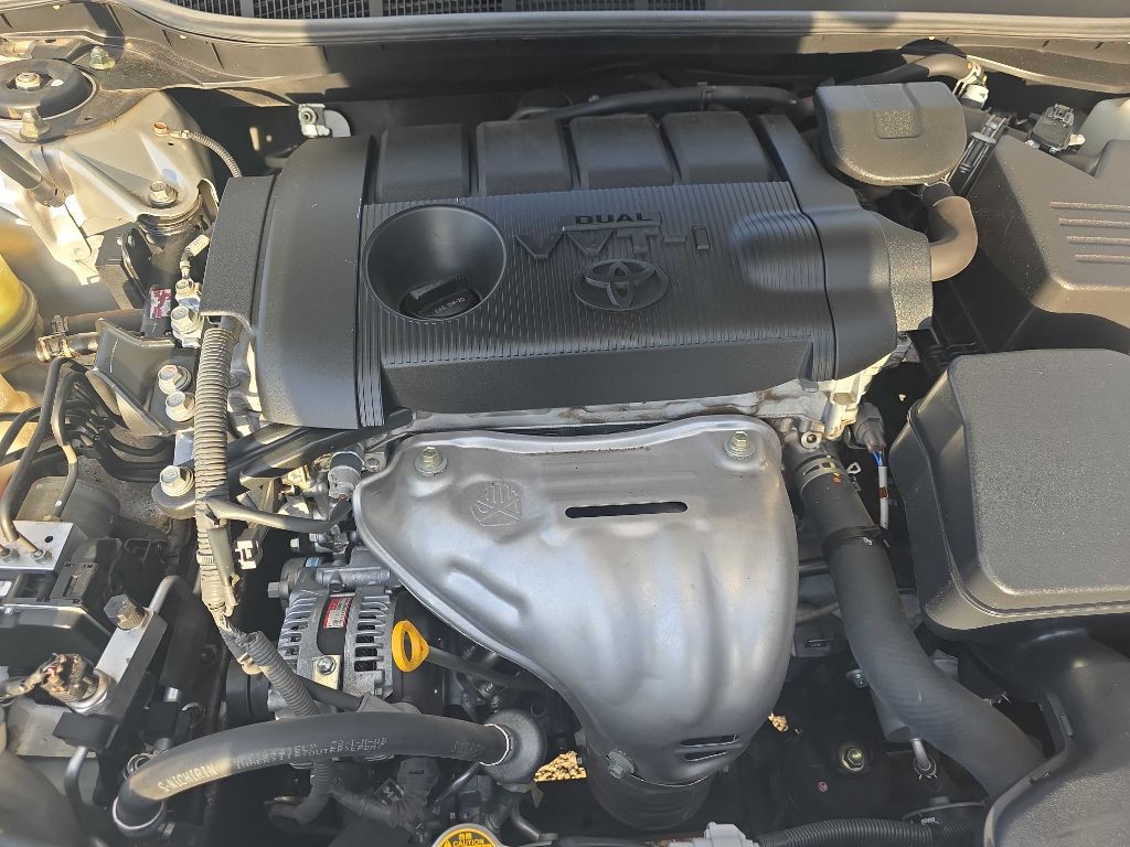 2011 Toyota Camry Image 15