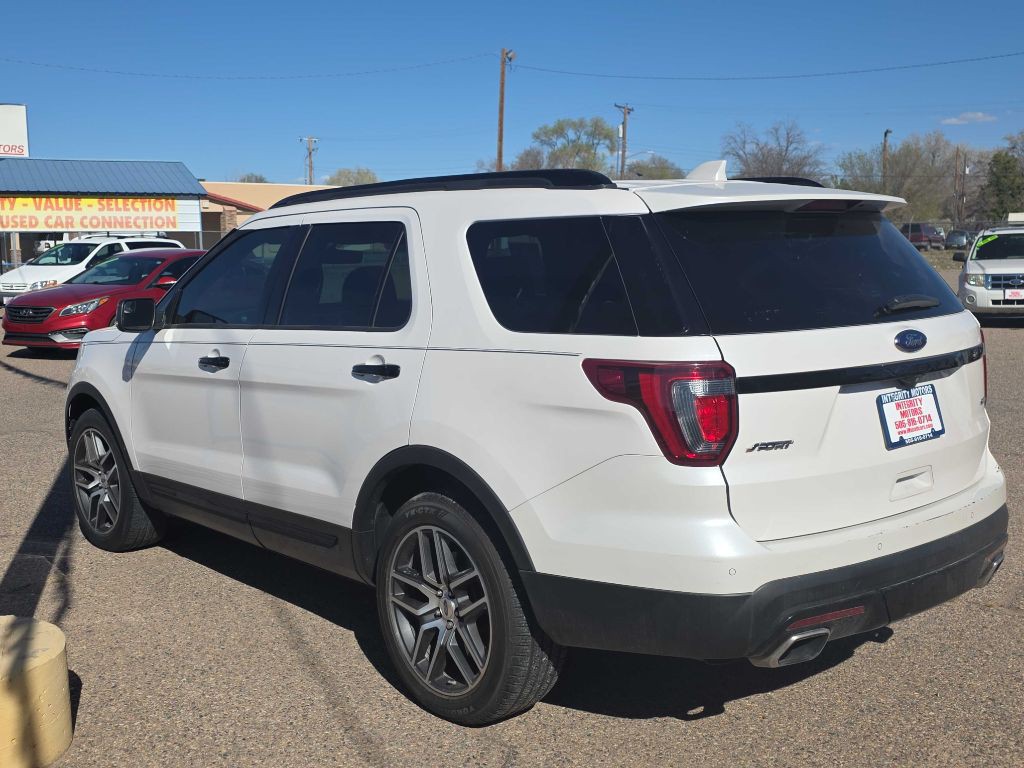 2017 Ford Explorer Image 12