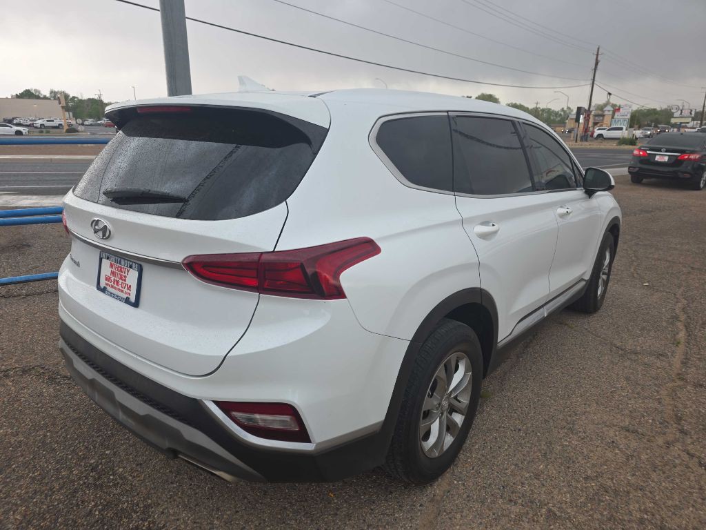 2019 Hyundai Santa Fe Image 2