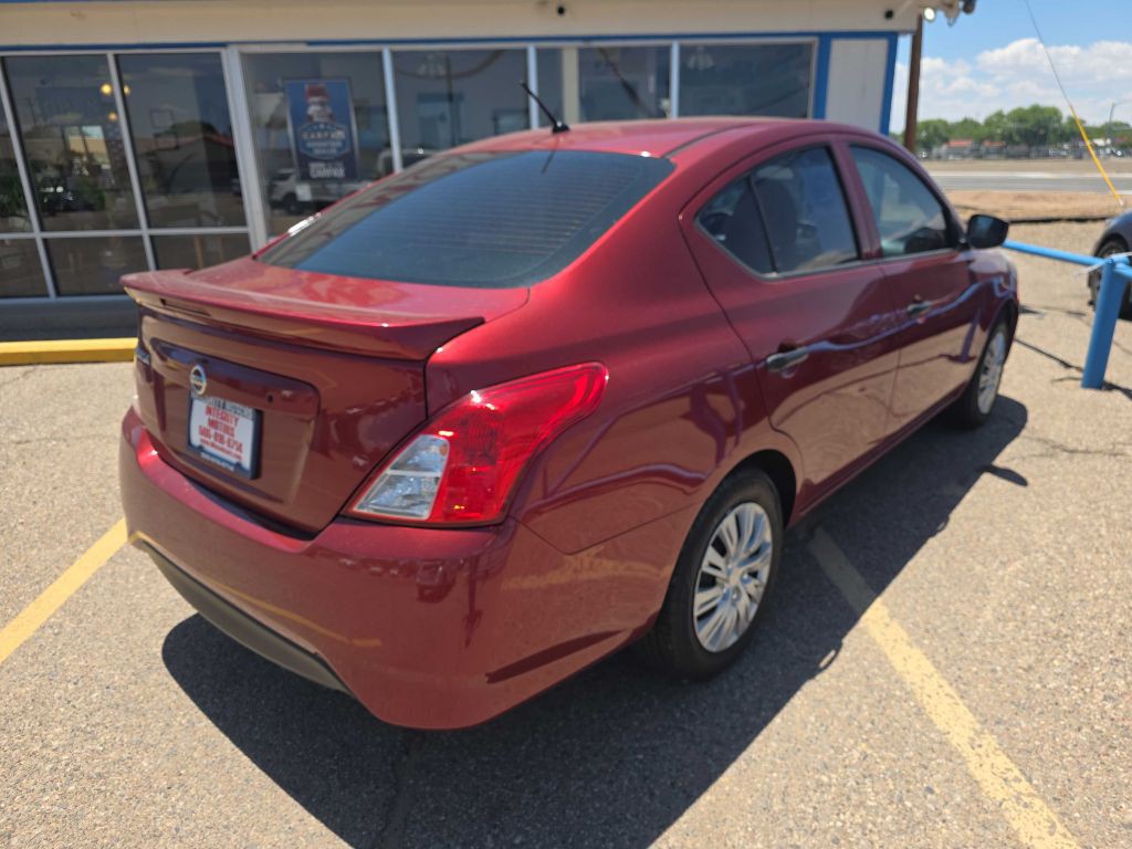 2018 Nissan Versa Image 1